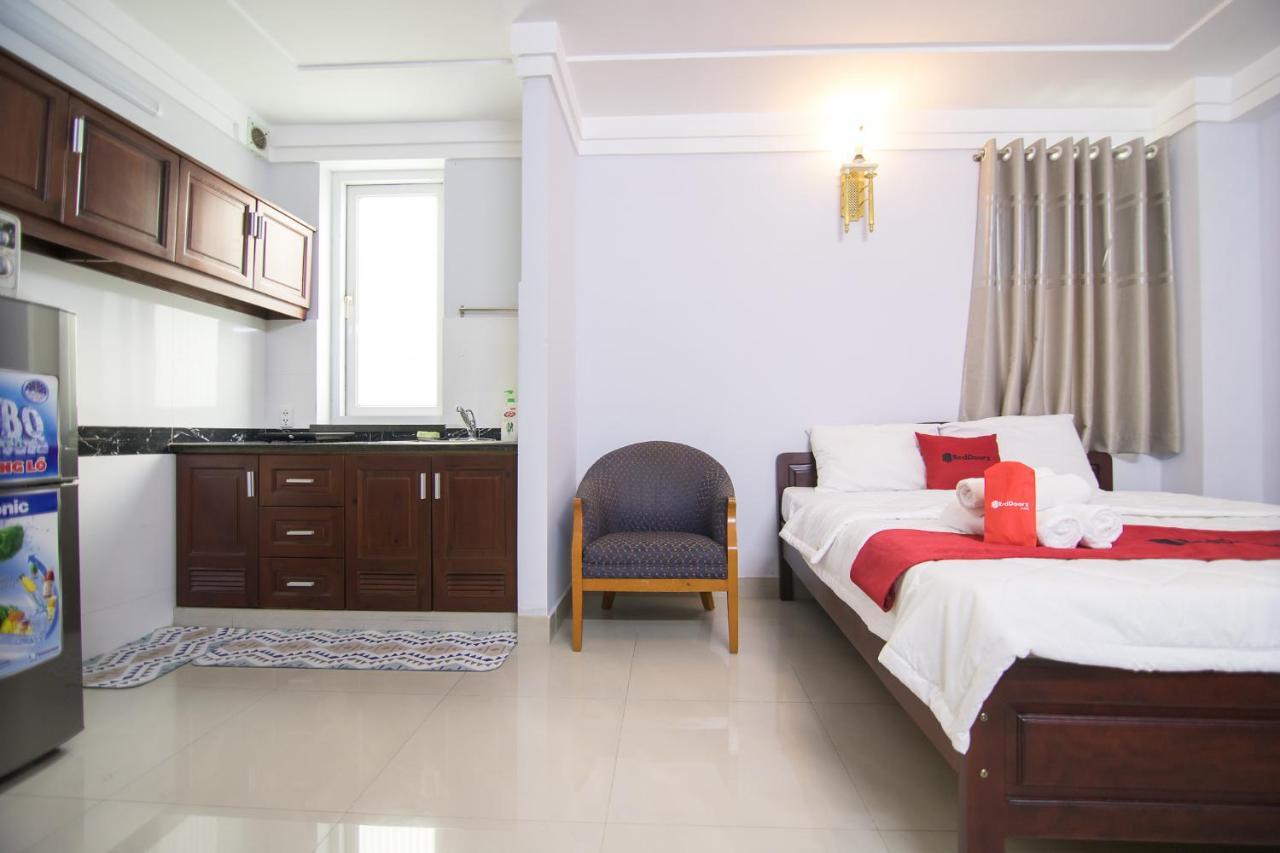 เรดดอร์ซ เนียร์ ฮวาลู สเตเดียม Hotel โฮจิมินห์ซิตี้ ภายนอก รูปภาพ